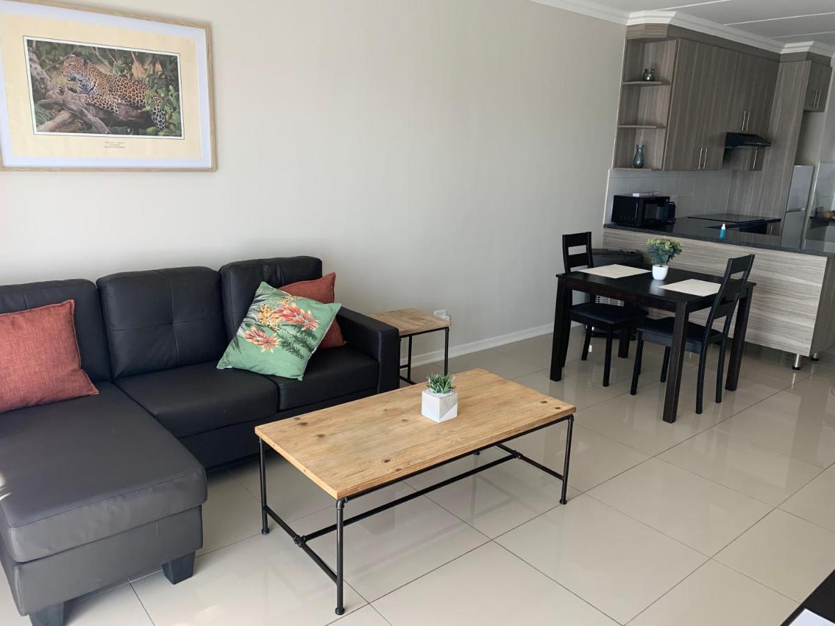 Or Tambo Self Catering Apartments, The Willows Boksburg Dış mekan fotoğraf