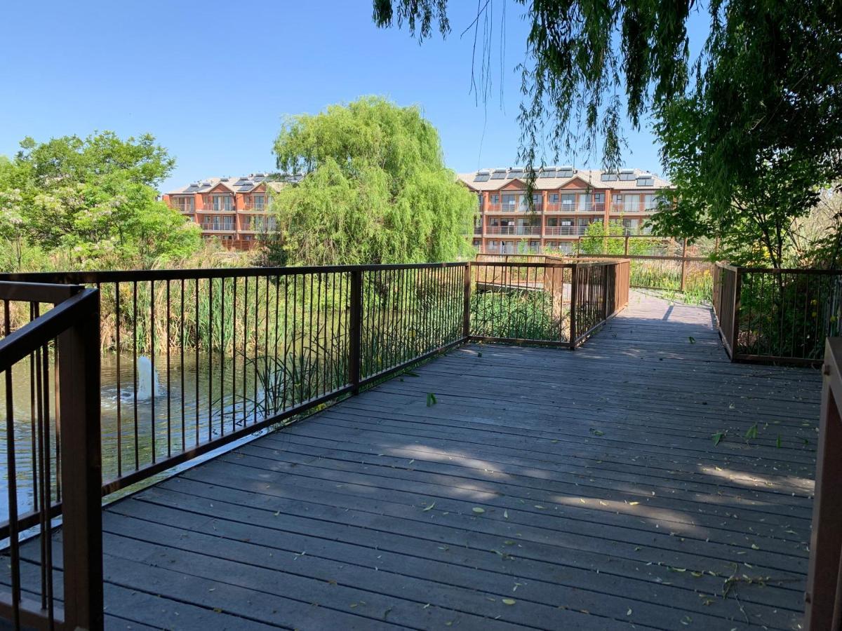 Or Tambo Self Catering Apartments, The Willows Boksburg Dış mekan fotoğraf