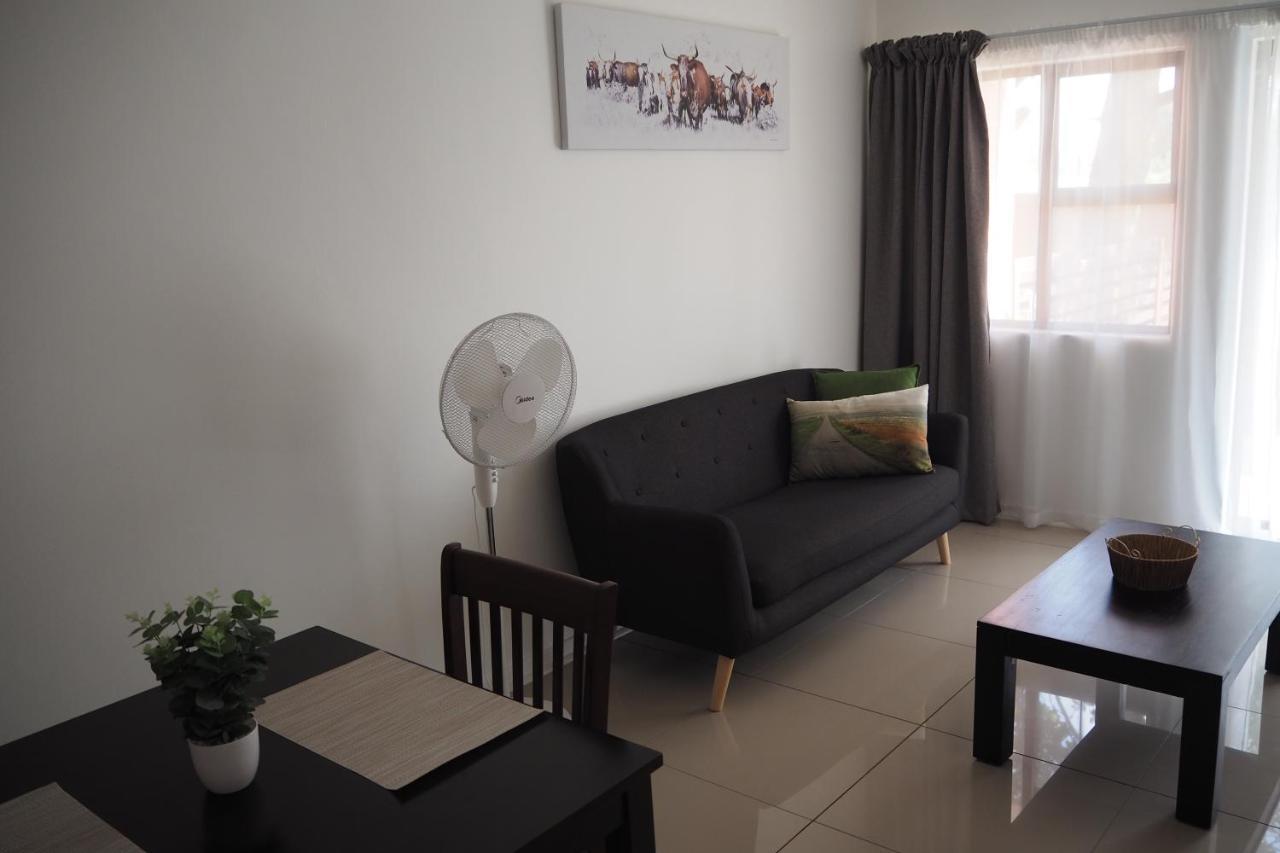 Or Tambo Self Catering Apartments, The Willows Boksburg Dış mekan fotoğraf