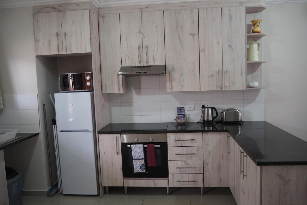 Or Tambo Self Catering Apartments, The Willows Boksburg Dış mekan fotoğraf