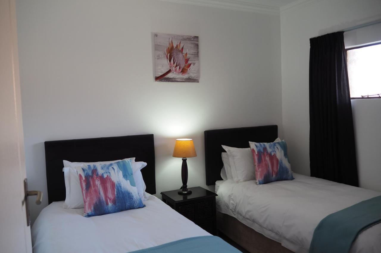 Or Tambo Self Catering Apartments, The Willows Boksburg Dış mekan fotoğraf