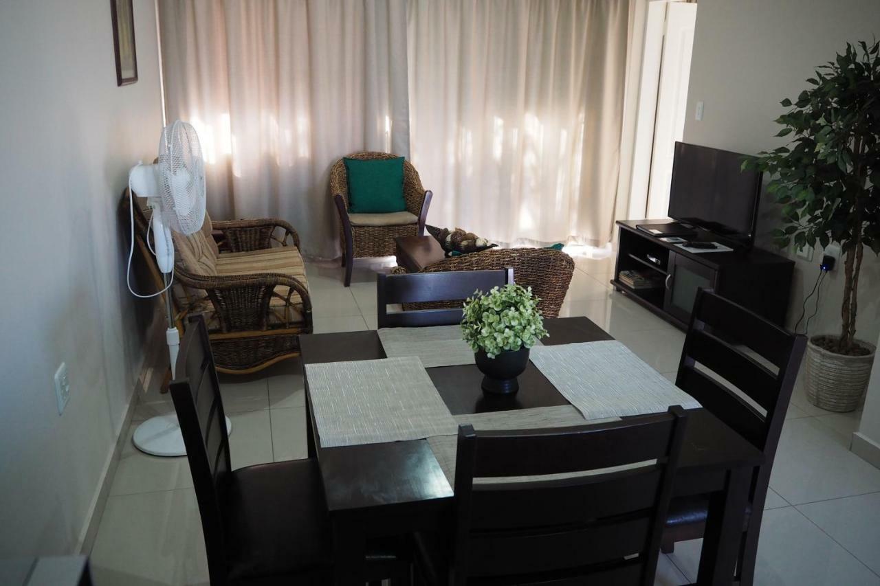 Or Tambo Self Catering Apartments, The Willows Boksburg Dış mekan fotoğraf