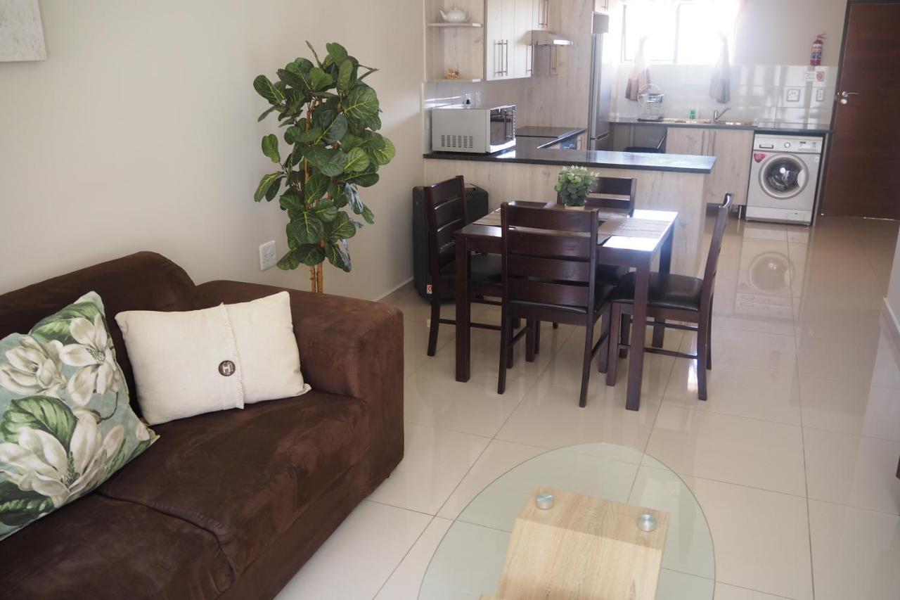 Or Tambo Self Catering Apartments, The Willows Boksburg Dış mekan fotoğraf